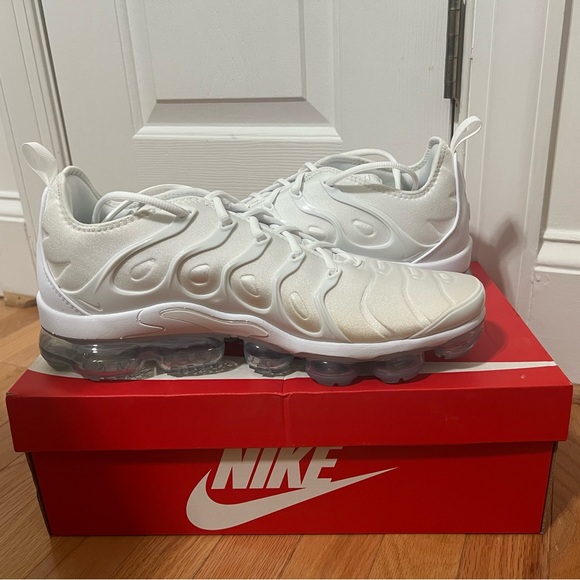 Nike Air Vapormax Plus White - Sz 13 NEW
